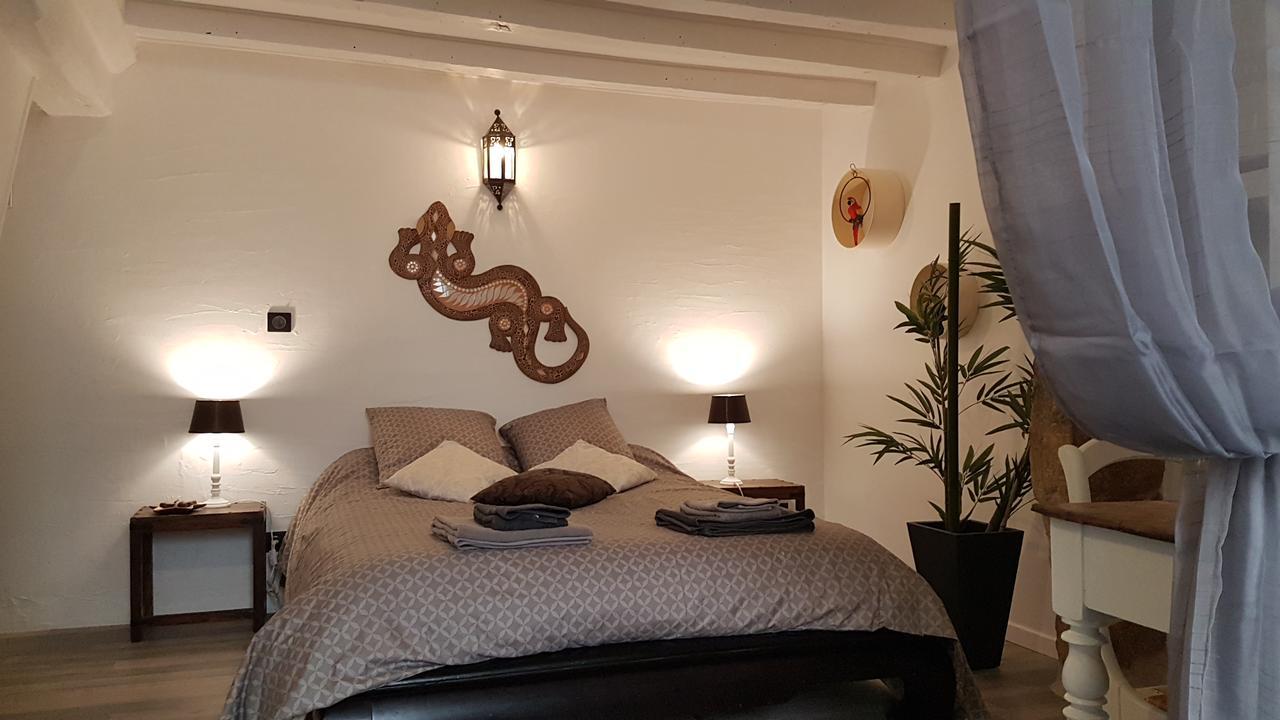 Bed and Breakfast La Belmontaise Beaumont-sur-Sarthe Екстер'єр фото