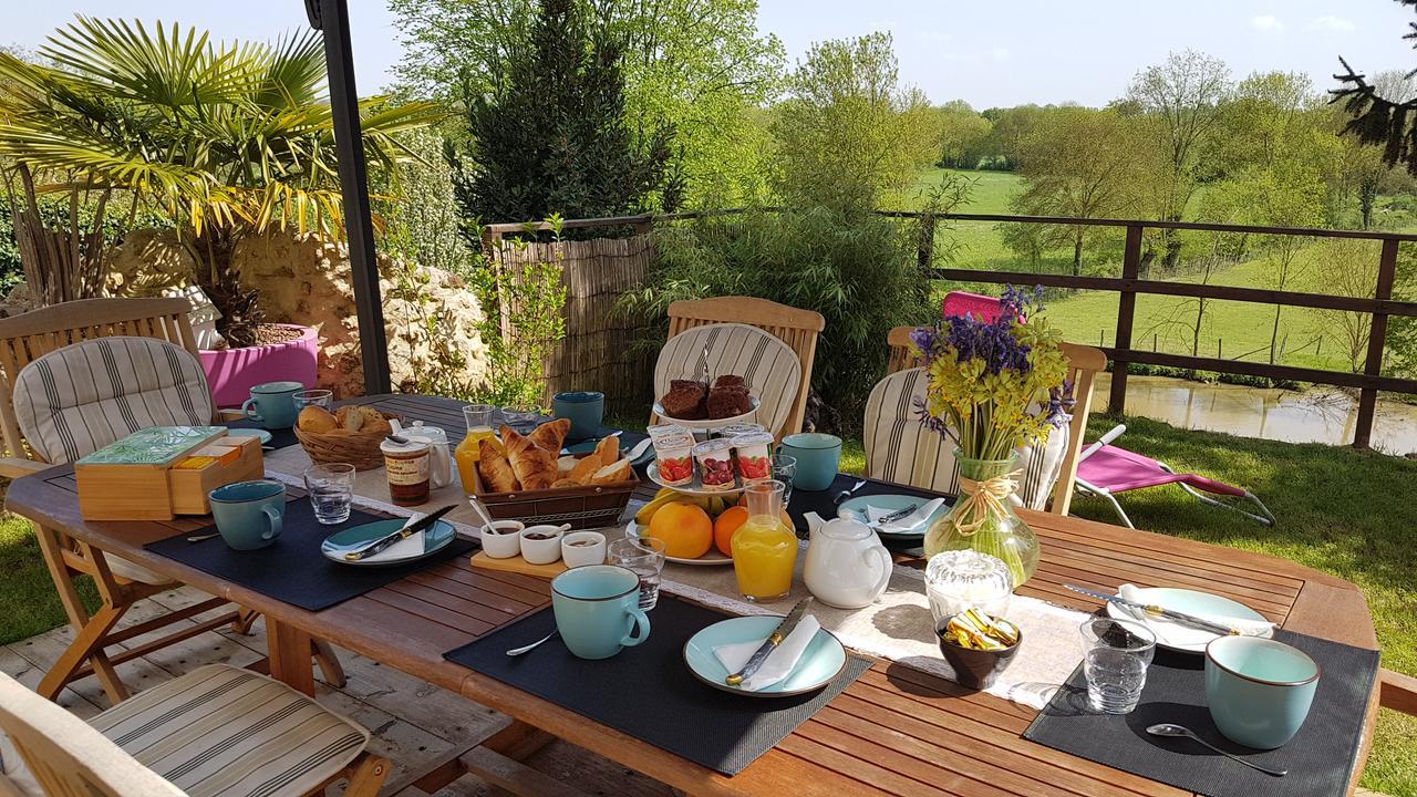 Bed and Breakfast La Belmontaise Beaumont-sur-Sarthe Екстер'єр фото