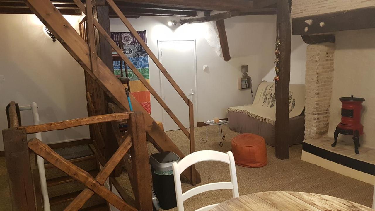 Bed and Breakfast La Belmontaise Beaumont-sur-Sarthe Екстер'єр фото