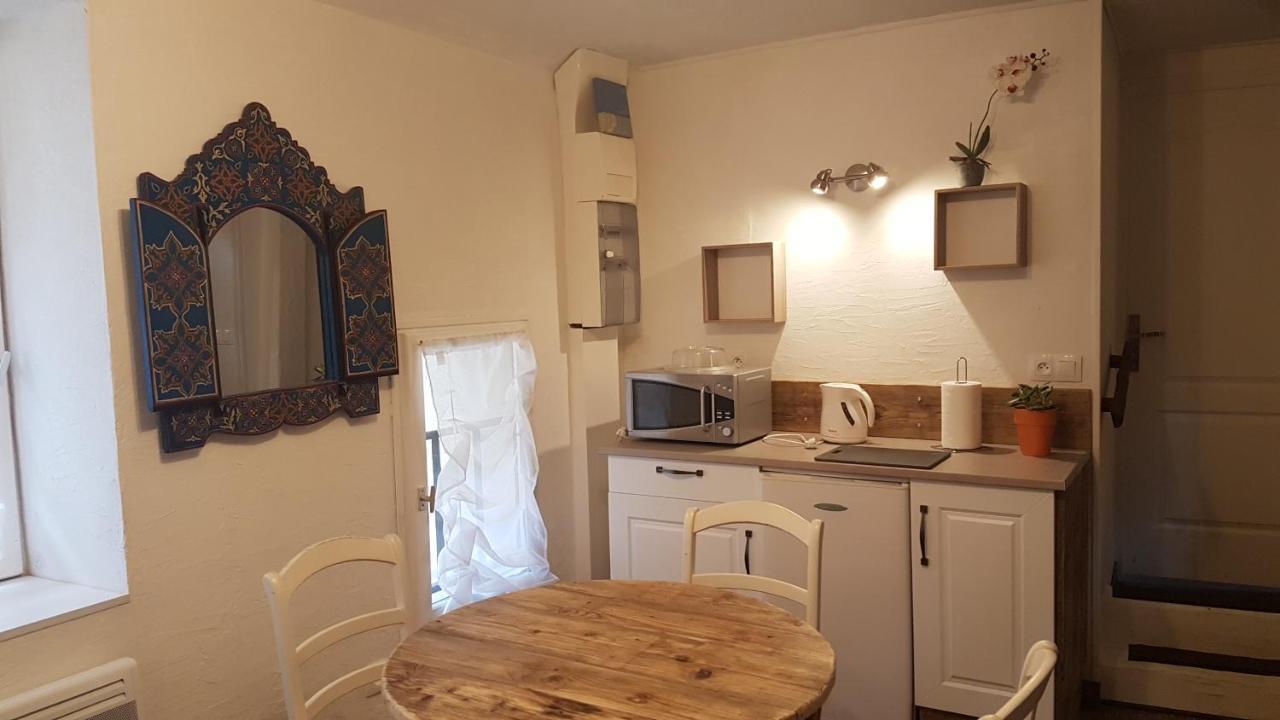 Bed and Breakfast La Belmontaise Beaumont-sur-Sarthe Екстер'єр фото